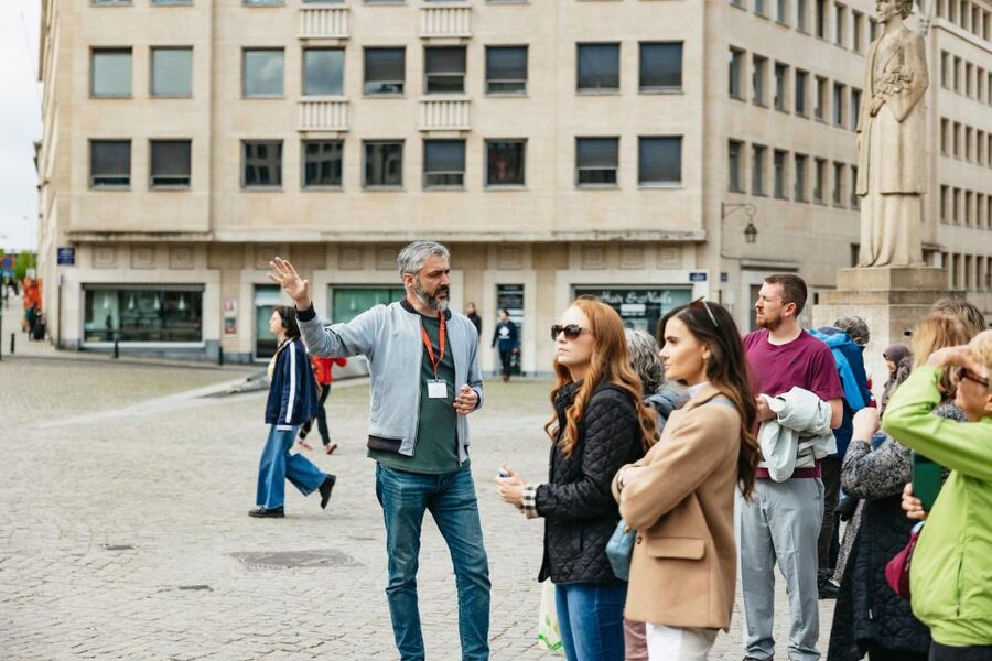 Brussels: City Highlights Walking and Tasting Tour - What you actually eat and drink, and how to choose