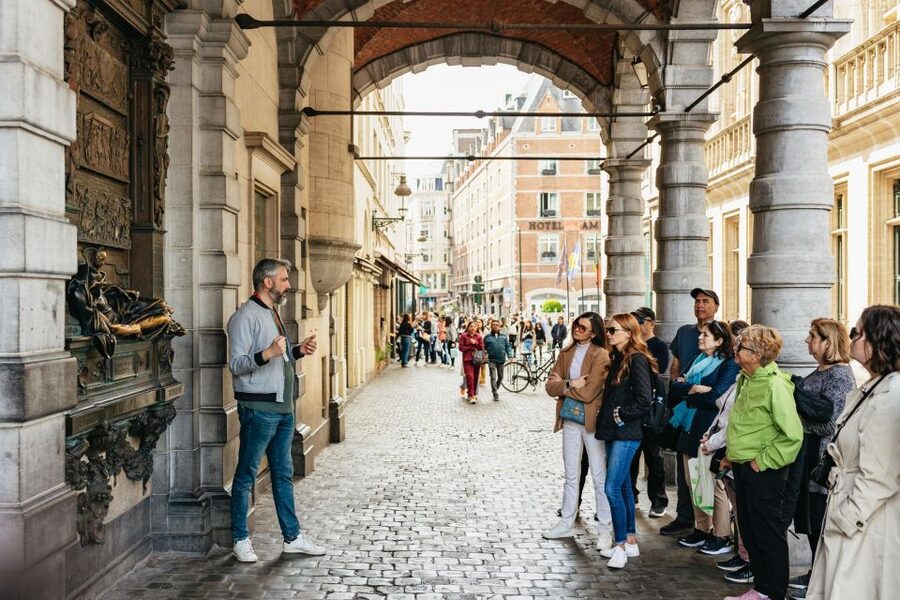 Brussels: City Highlights Walking and Tasting Tour - Timing and pace, why 150 minutes works so well