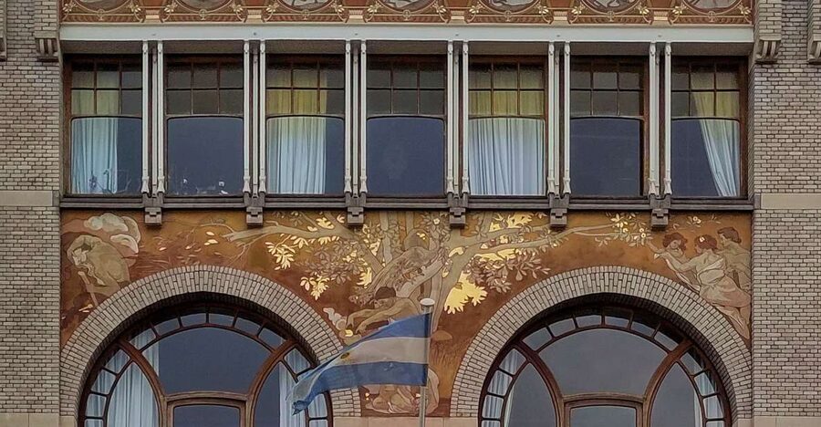 Brussels: Fall and Rise of Art-Nouveau Guided Tour - Quick hits worth knowing