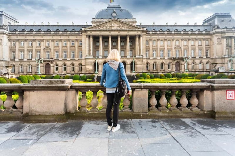 Brussels: Highlights and Hidden Corners Private Guided Walk - Old Stock Exchange and the Beer Museum: brewing stories with practical payoffs