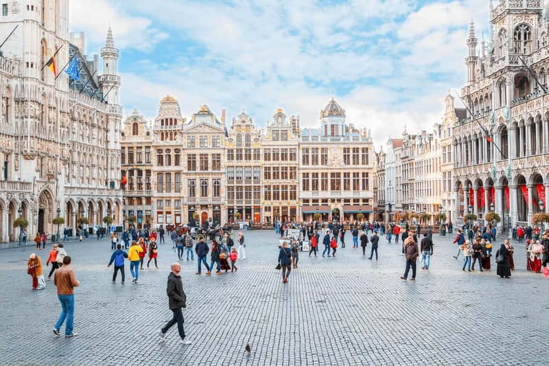 Brussels: Highlights and Hidden Corners Private Guided Walk - Grand Place and Town Hall tower: how to see one of Europe’s best squares