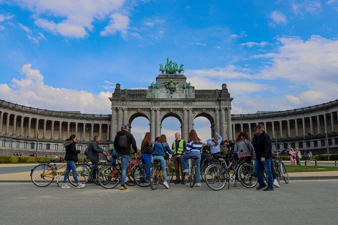 Brussels Highlights & Hidden Gems Bike Tour - Stop 1, La Bourse de Bruxelles and Place de la Bourse Square