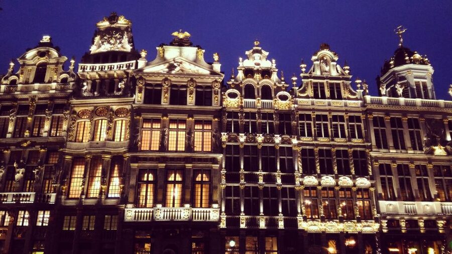 Brussels: Hungry Mary's Famous Beer and Chocolate Tour - Should you book Hungry Mary Beer and Chocolate Tour?