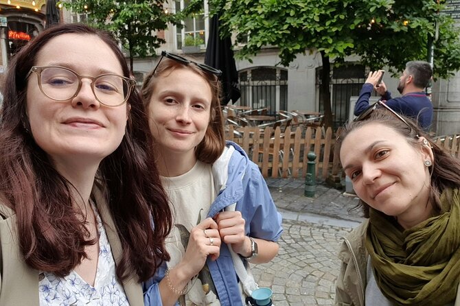 Brussels "Land of Comics": Street Art & Walking Tour - Starting at Galerie du Roi, then following the story down the comics trail