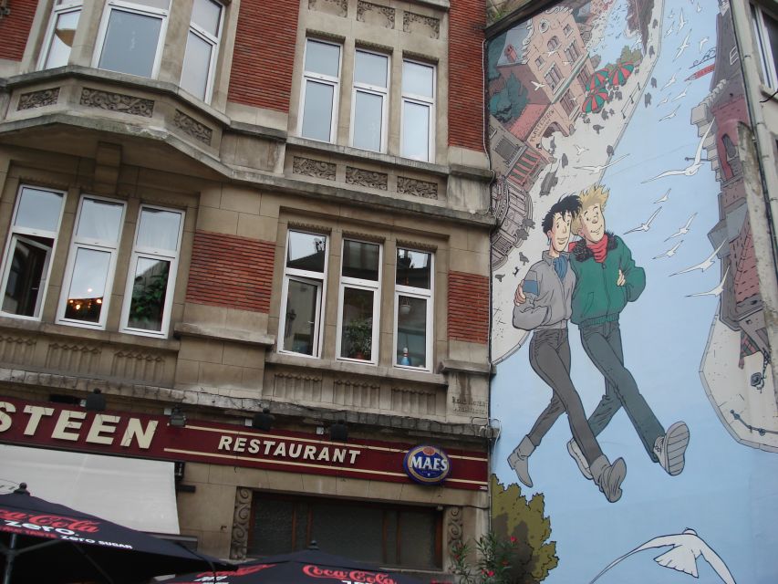 Brussels: Private 3-Hour Sightseeing Walking Tour - Meeting up in the center, and how the walk is paced
