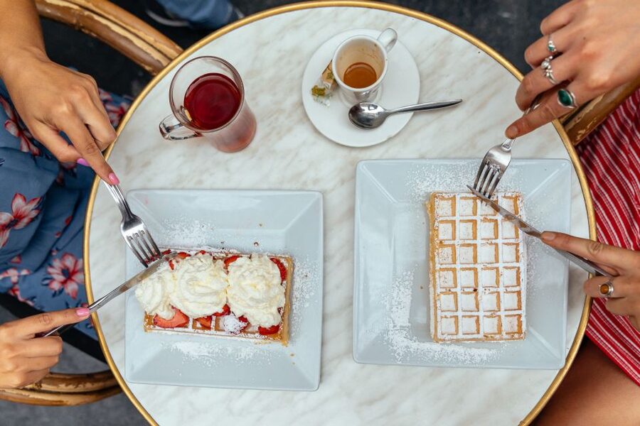 Brussels: Private Food Tour – 10 Tastings with Locals - Vegetarian alternatives: how to make sure you actually get the adapted menu