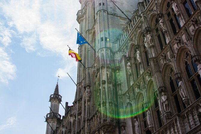 Brussels Private Walking Tour with a Local - Center Squares, Manneken Pis, and the Fun Stuff You Might Miss
