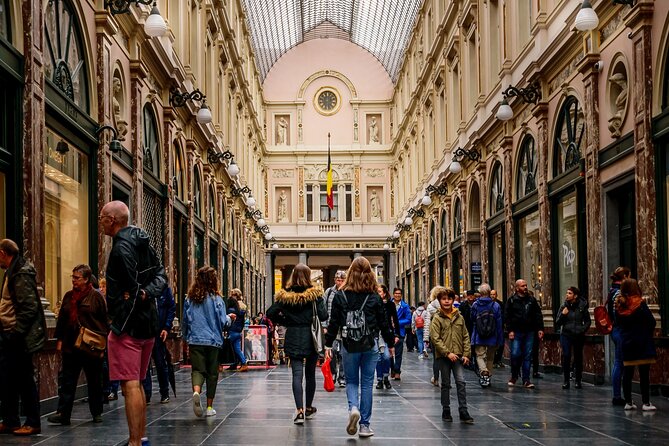 Brussels: Private Walking Tour with a Local - The Walk Itself: Pickup, Photo Stops, and How the Route Forms
