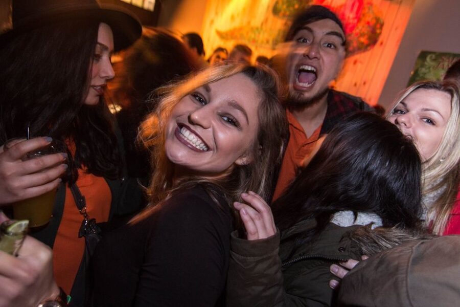 Brussels: Pub Crawl and Nightlife Party Experience - Brussels Pub Crawl, What It Feels Like in Real Life