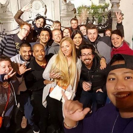 Brussels: Pub Crawl and Nightlife Party Experience - Group Size: When It’s Intimate vs When It’s a Full Party