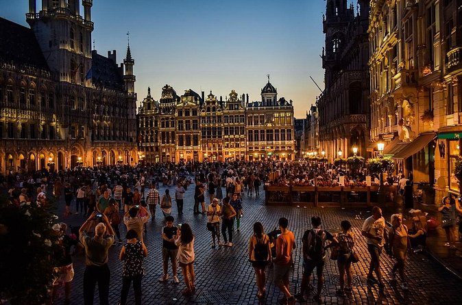 Brussels Pub Crawl Tour - Stop 3 at Time-Out Pub: where the night gains momentum