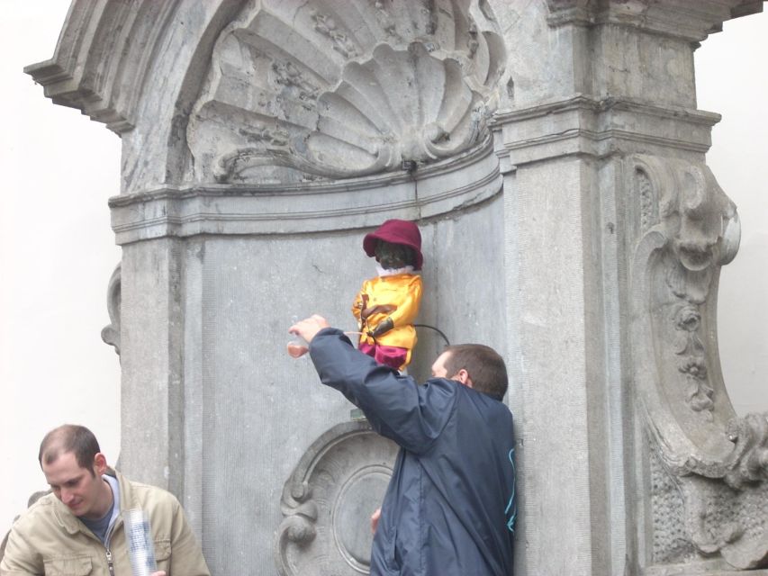 Brussels: Sightseeing Bike Tour - Guides make or break it, and this one usually delivers