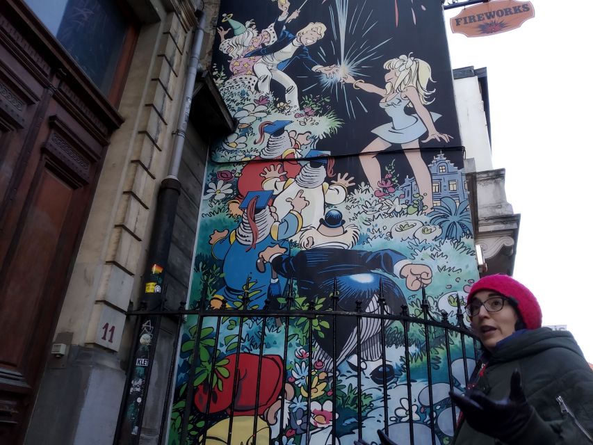 Brussels: The comic book walls walking tour - Accessibility notes: wheelchair-friendly, but not for every need