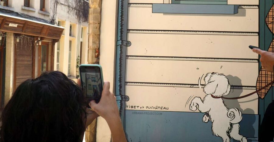 Brussels: The comic book walls walking tour - Starting point at Rue du Marché au Charbon, by the Brousaille mural