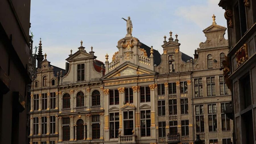 Brussels Uncovered: A Walking Tour Beyond the Postcards - Starting at Grand Place, Grote Markt, and the Town Hall tower