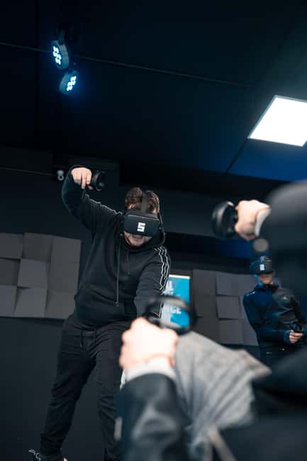 Brussels: Virtual Reality gaming, Arena - What to expect during your session
