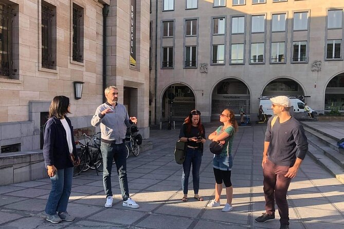 Brussels Walking and Tasting Tour (Beers,Chocolates&Fries/Waffle) - Grand Place: The Square Where Brussels Turns Into a Story