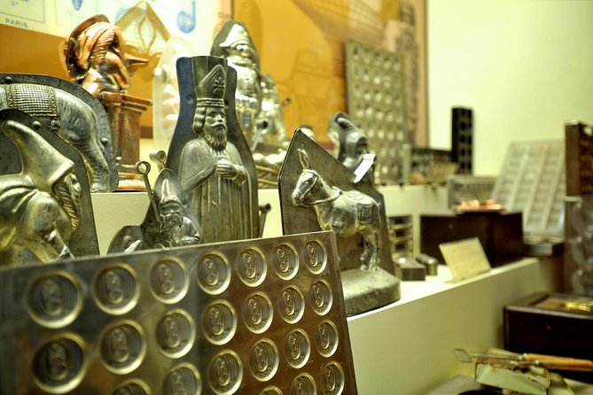 Choco-Story: The Chocolate Museum in Bruges - How the Museum Tour Actually Moves: Self-Guided Audio Stations