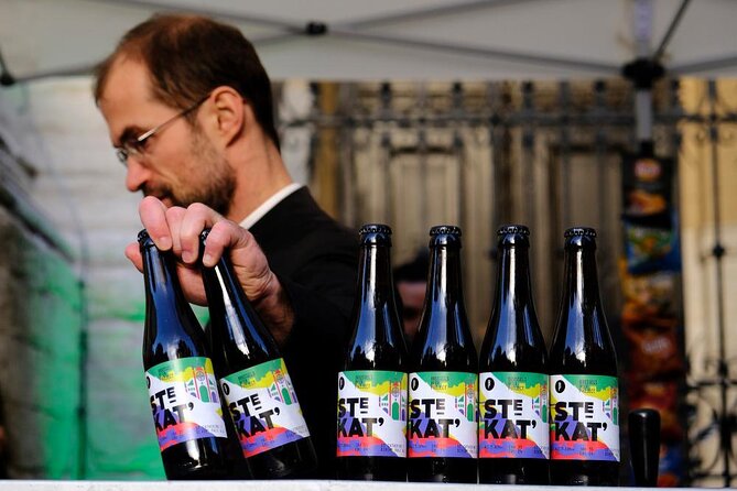 Discover Brussels beer world with a chocolate pairing by a young local - Beer first, chocolate second, Brussels in between