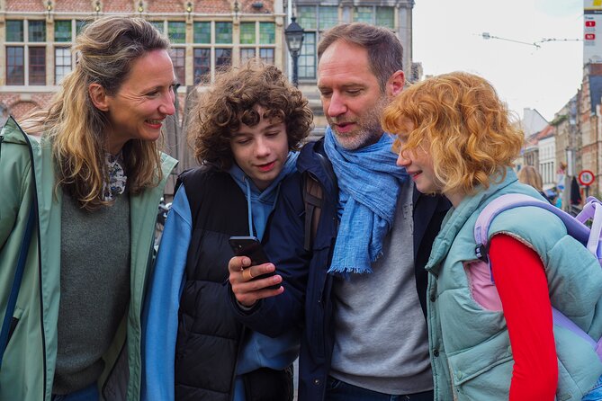 Discover Ostend while playing! Escape game - The Walter case - Walter Case in Ostend: A street escape game with real decisions