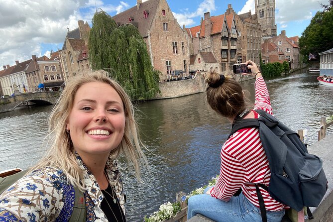 e-Scavenger hunt Bruges: Explore the city at your own pace - Your walking route: from stations to squares, lake, and the Holy Blood