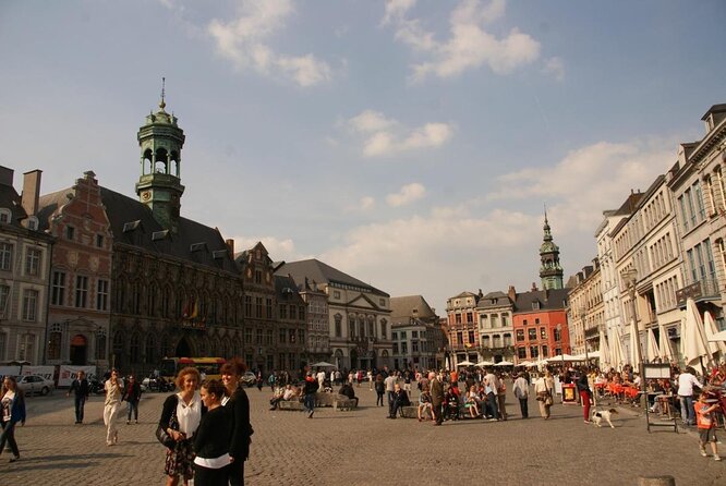 e-Scavenger hunt Mons: Explore the city at your own pace - Why Mons fits this kind of game