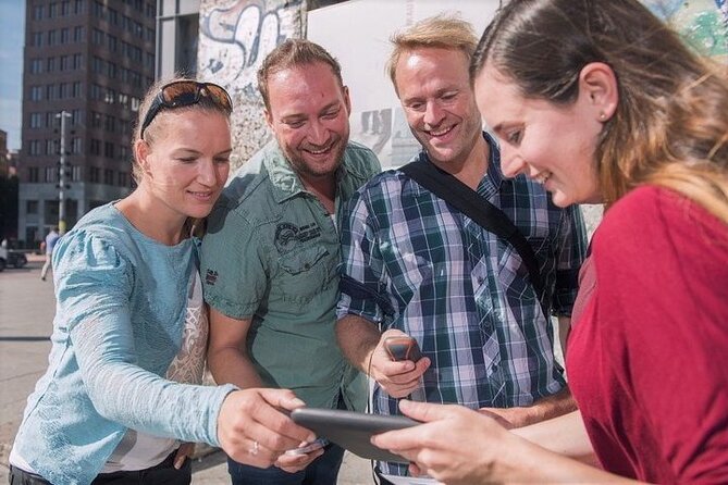 e-Scavenger hunt Spa: Explore the city at your own pace - Price and Value for a Group of Up to 6