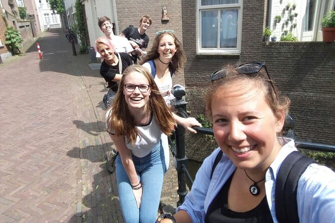 Exciting Murder Mystery - Interactive city walk in Antwerp - How the Antwerp murder mystery walk actually works