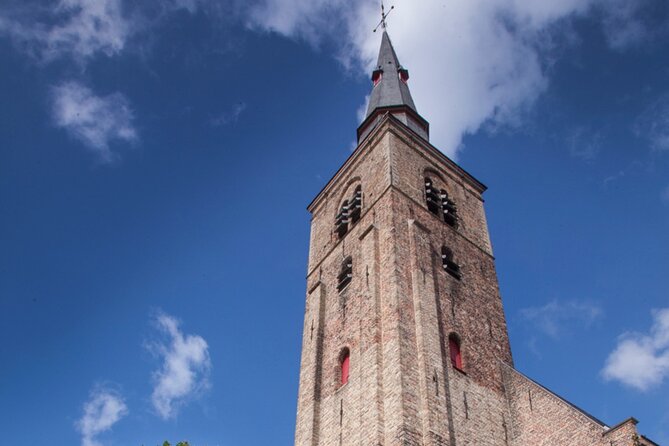 Exclusive Bruges Churches Tour: Admire Michelangelo’s Masterpiece - Stop 7, Catedral de Sant Salvador: medieval tombs and the bishop’s seat