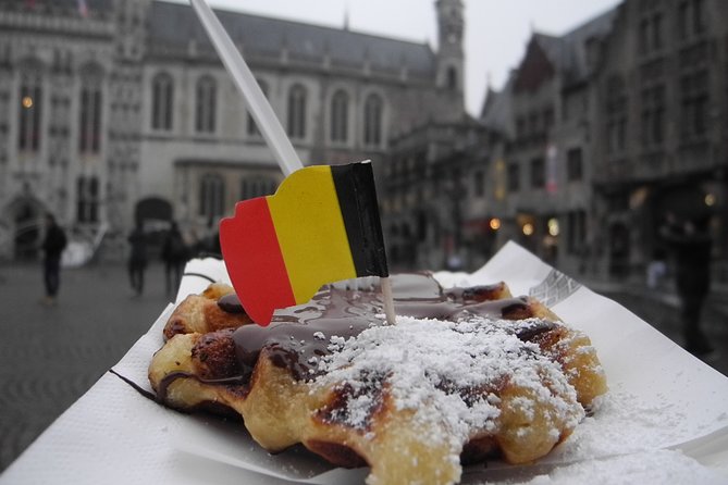 Experience the best of Bruges on a Private Tour with Boat Ride - Poortersloge (Burghers’ Lodge) for contemporary art, not just medieval stars