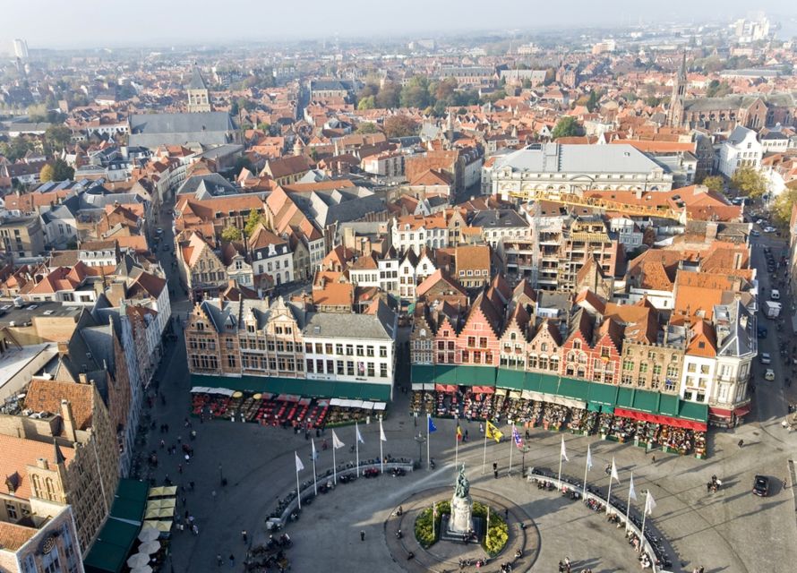 From Amsterdam: Day Trip to Bruges in Spanish or English - First Stop in Bruges: Minnewater and the Legends of Love