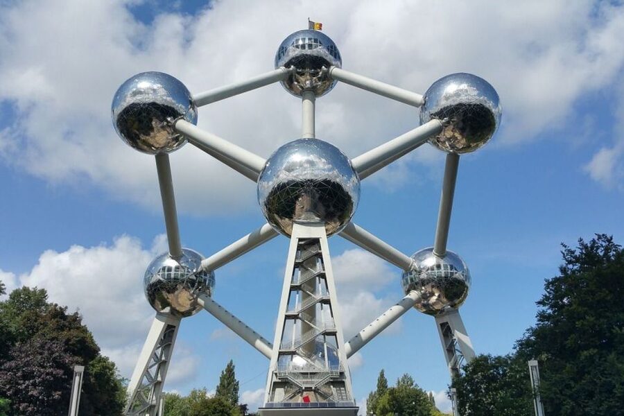 From Amsterdam: Private Sightseeing Trip to Brussels - The Chinese Pavilion and a cosmopolitan side of Brussels