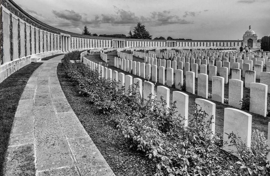 From Bruges: Flanders Fields Remembrance Full-Day Trip - Essex Farm and Dr. John McCrae’s poem in plain sight