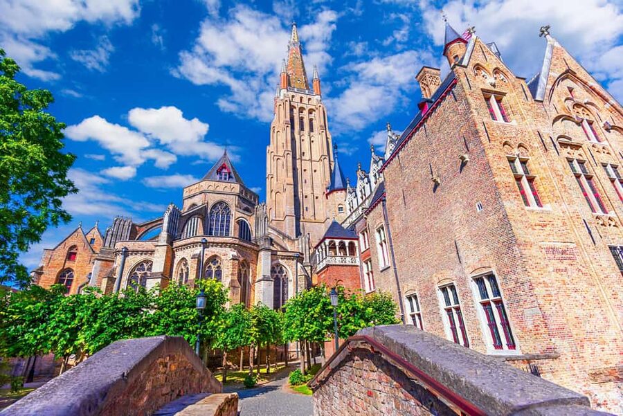 From Brussels: Bruges by Train with Guided Tour & Boat Ride - Tanner’s Square, Castle Square, and the Basilica of the Holy Blood