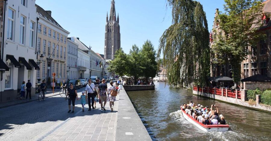 From Brussels: Bruges Private Tour - 3 hours in Bruges: how this private plan really works