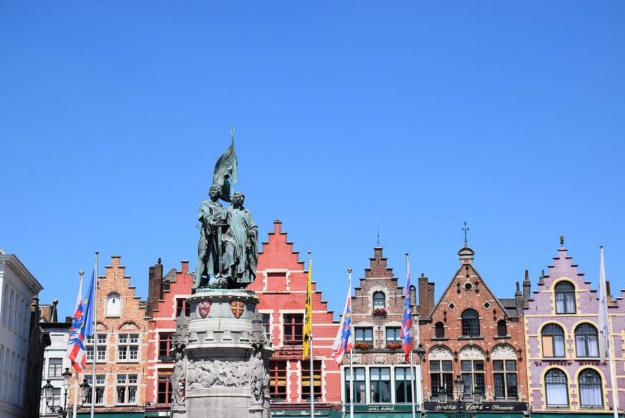 From Brussels: Bruges Private Tour - UNESCO streets and the medieval city wall park start