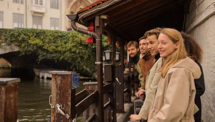 From Paris: Day Trip to Bruges with Optional Seasonal Cruise - Food and beer timing: how to eat well without losing the day