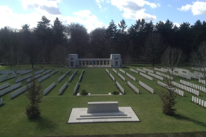 From Ypres, The Christmas Truce to Passchendaele Ypres Based WW1 private tour - Why This Ypres to Passchendaele Route Works Better With a Guide