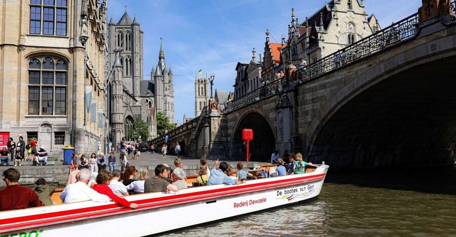 Ghent: 40 Minute Medieval Center Guided Boat Tour - Key things to notice before you go