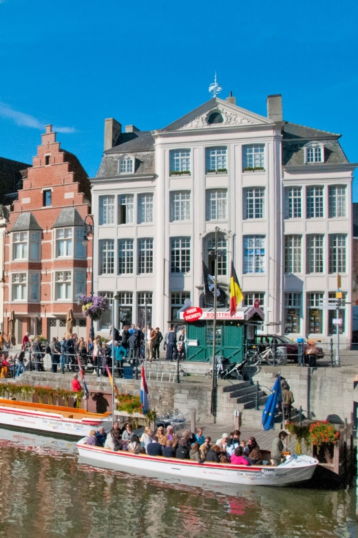 Ghent: 40 Minute Medieval Center Guided Boat Tour - Meeting at the green boathouse, and what to do when you arrive