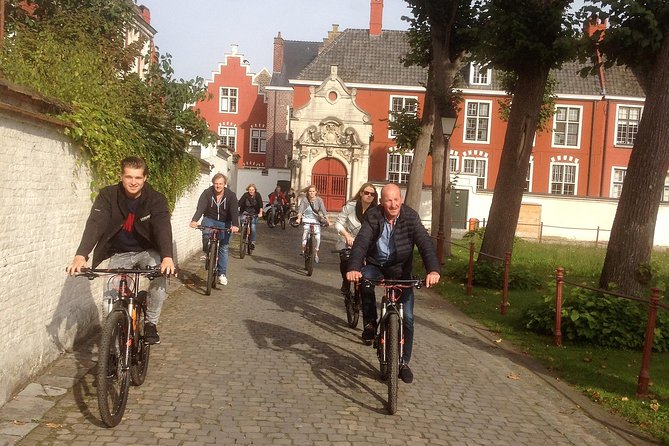 Ghent Bike Tour Off-the-beaten-track - Why off-the-beaten-track Ghent works better than a checklist