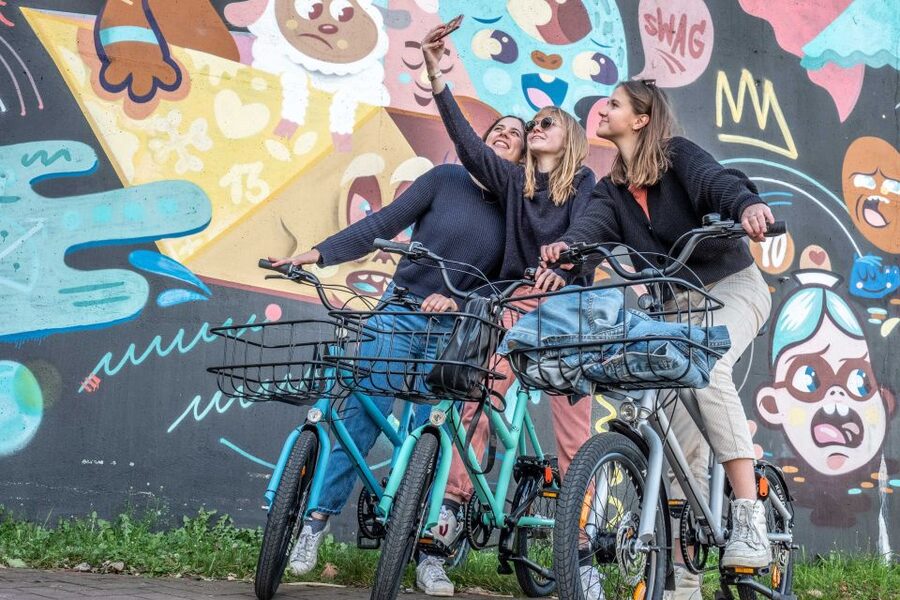 Ghent: City Highlights and Hidden Gems Guided Bike Tour - Churches, Abbeys, and the Story Behind the Streets