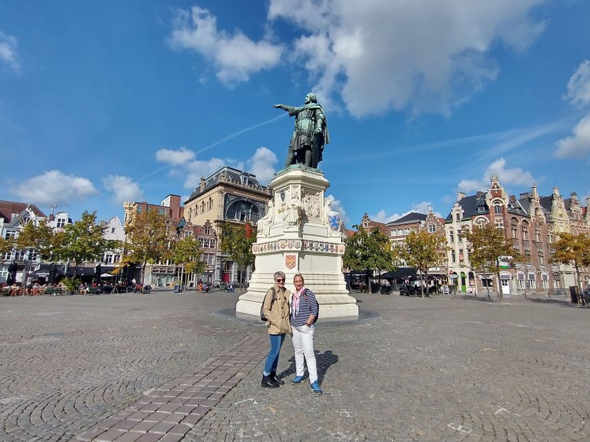 Ghent: Guided City Highlights Walking Tour with Light Meal - Pacing and walking reality: 105 minutes, 3 to 5 km