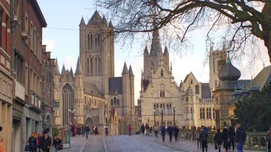 Ghent: Guided City Tour with Food Tastings - City sights on the route: Graslei, Korenlei, towers, City Hall, and Graffiti Street