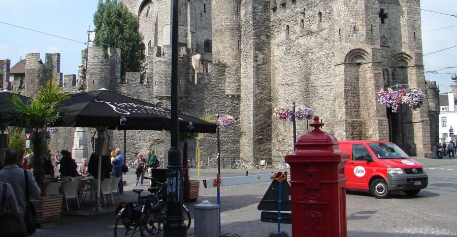Ghent: Private 2-Hour Walking Tour - Graslei and Korenlei: Guild Houses, Gables, and Waterfront Views