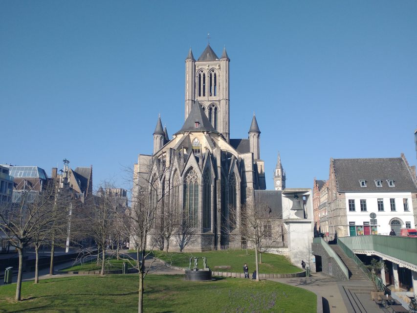 Ghent Running and Sightseeing Tour - Why the Ghent Opera and Kouter square sets the tone