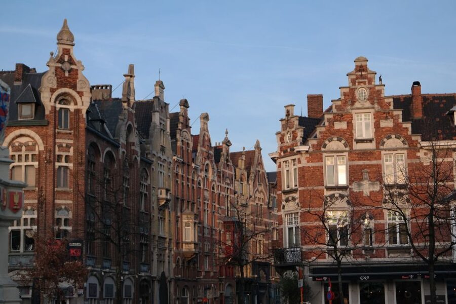 Ghent: Walking Tour from Friday Market to the Cathedral - How the Tour Flows: Coach Context and a Center-Core Walk