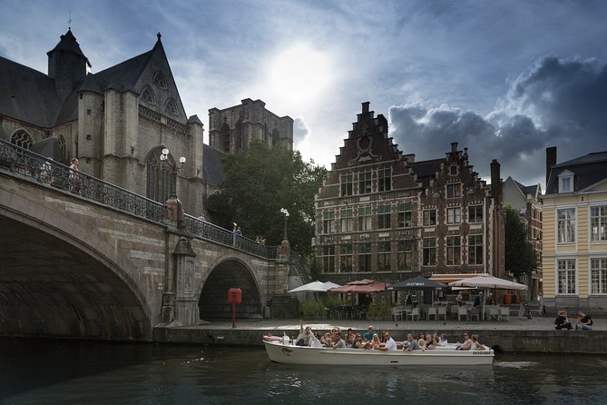Guided Boat Trip in Ghent - Graslei 2A Meeting Point, Mobile Ticket, and How to Nail the Timing