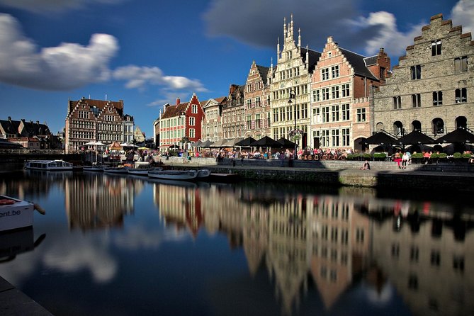 Guided Boat Trip in Ghent - Open or Covered Boats, Crowds, and Photo-Friendly Behavior
