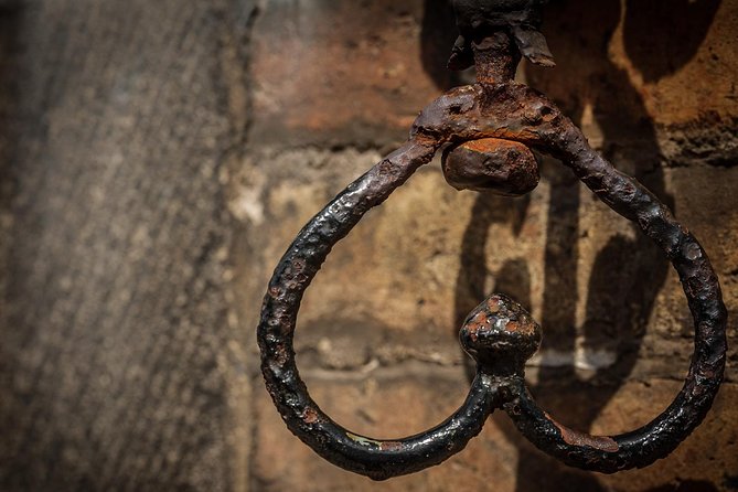 "Hidden Brugge" Photo Tour - 2hr open city tour & workshop - Jan Van Eyckplein and the old port vibe